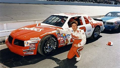 Should nascar drivers have independent testers? Alan kulwicki | Nascar race cars, Nascar, Indy cars