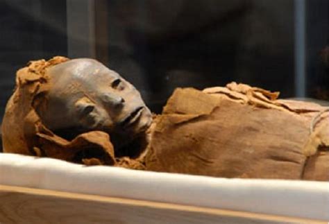 une momie et en Égypte extra terrestre Égypte momie égypte momies égyptiennes