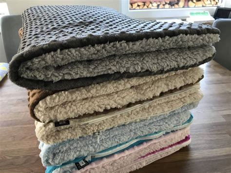 Schlafsäcke von bundeswehr & armee online kaufen im asmc bundeswehr shop ► versandkostenfrei ab 99€ kostenlose rücksendung günstige preise jetzt bestellen. Schlafsack ,Decke ,Spielplatz für Hunde MINKY PINK