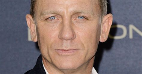 Daniel Craig Sexist Reporter Pout Question Spectre