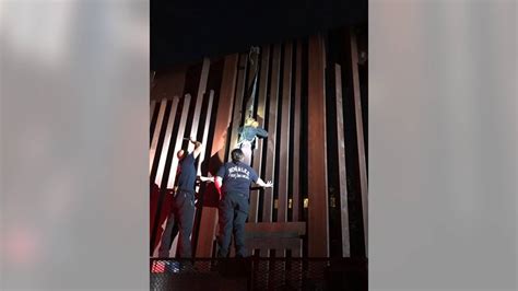 Smugglers Abandon Mexican Woman Found Dangling From Border Fence Fox News