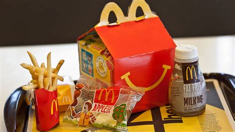 Mcdonalds Serves Disney Branded Happy Meals After More Than A Decade