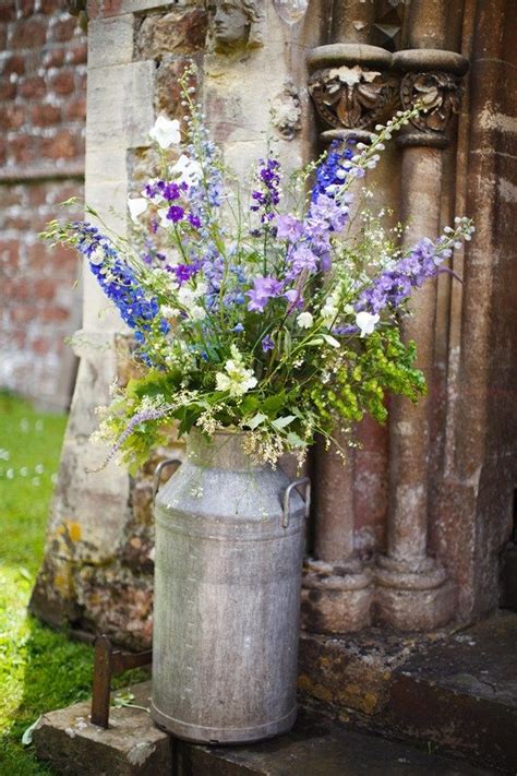 Love In A Wiltshire Country Garden Summer Weddings