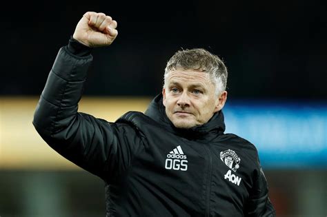 If you lose the ball, win it back. Man United at Chelsea (EFL Cup) Team News: Pogba, Kante ...