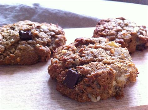I'm all for a fun cookie fad, but that one. Peanut Butter Cookies (no sugar, no flour) | GlutenfreeLady.nl