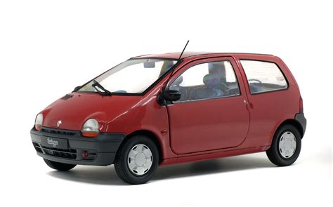 At the 2011 iaa in frankfurt, renault unleashed a facelifted twingo range onto the. RENAULT TWINGO MK1 - ROUGE CORAIL - 1993 - Solido