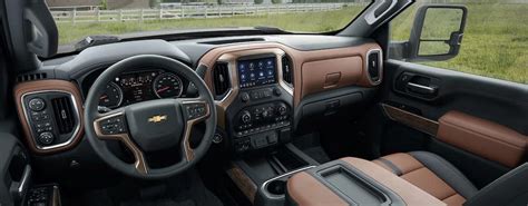 Whats On The Interior Of The 2020 Chevy Silverado 2500 Hd