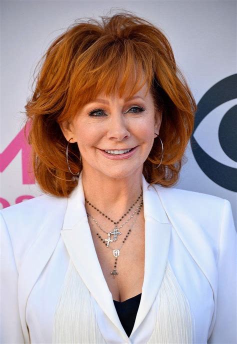 Shes Pretty In White Reba Mcentire Country Female Singers Old