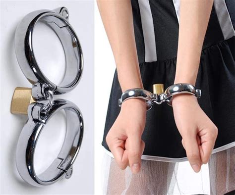 Amazonde Handfesseln Sexspielzeug Metall Handschellen Sex Mit