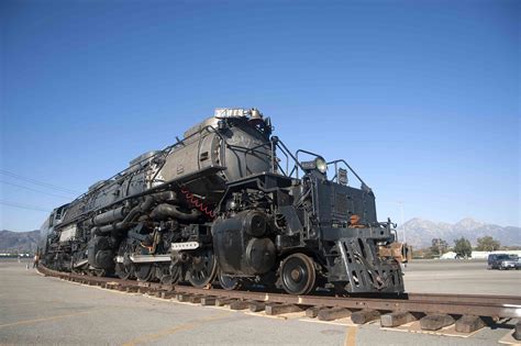 how fast will 4014 roll trains magazine trains news wire railroad news railroad industry