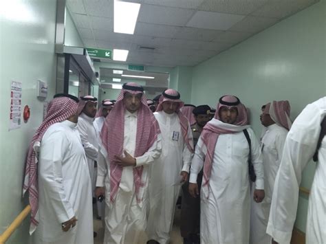 سعودي الجنسية، أو مقيم في السعودية ولديه إقامة خاصة، أو زائر إلى السعودية بجواز مستقل ولا يستطيع استخراج إقامة نظامية. بالصور.. ابن سبرة يطمئن على مصابات جامعة #بيشة | صحيفة ...