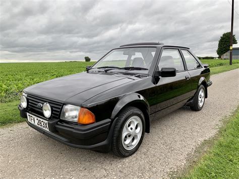 Stunning 1982 Ford Escort XR3 5speed *67,370miles* SOLD | Car And Classic
