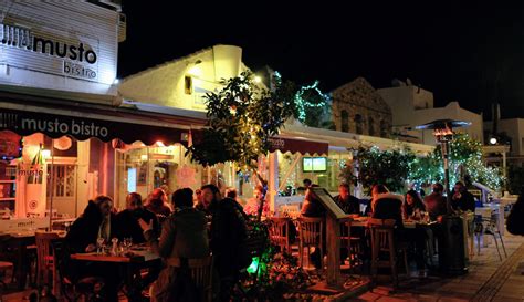 Check spelling or type a new query. Bodrum Sokaklarından Işıl Işıl Yılbaşı Manzaraları