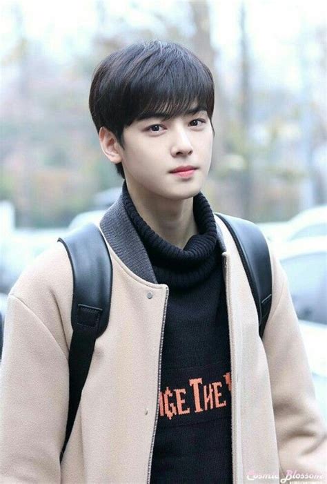She's determined to hide her bare face from the world, so she tends to overdo her makeup. Cha eun woo from ASTRO can get the role of Suho Lee from ...
