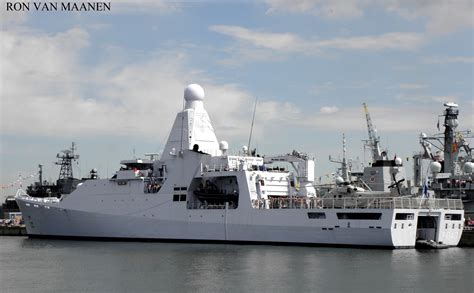Warshipsresearch Dutch Ocean Going Patrol Vessel Opv Zr Ms Holland
