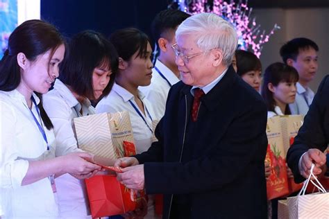 Tổng bí thư nguyễn phú trọng sinh năm bao nhiêu. Tổng Bí thư Nguyễn Phú Trọng chúc Tết Đảng bộ, chính quyền ...