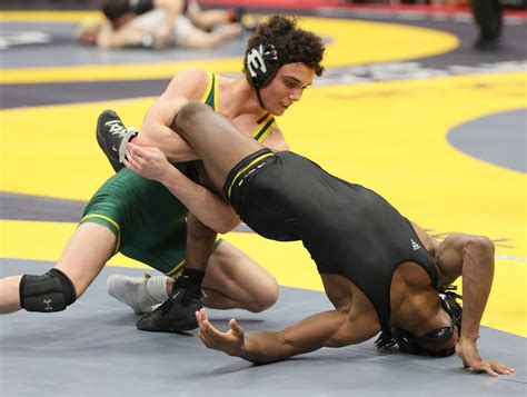 OHSAA state wrestling 2023: Championship pairings for Sunday’s final