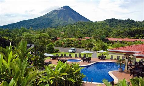 Arenal Volcano Hotels Volcano Lodge And Springs In La Fortuna
