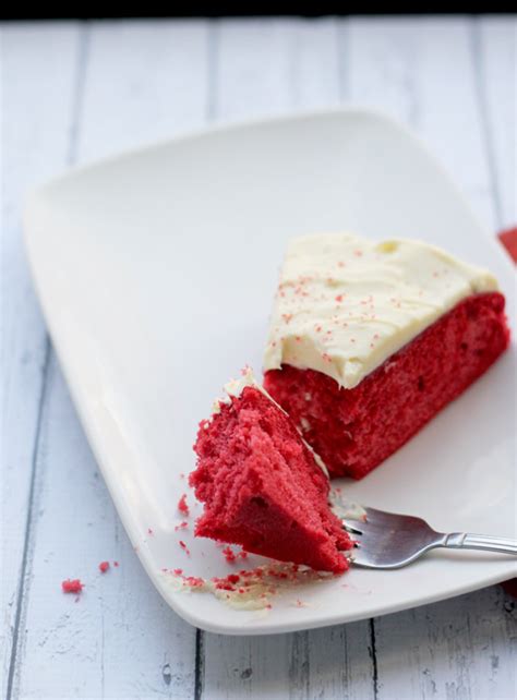 Red Velvet Cake With White Chocolate Cream Cheese Frosting