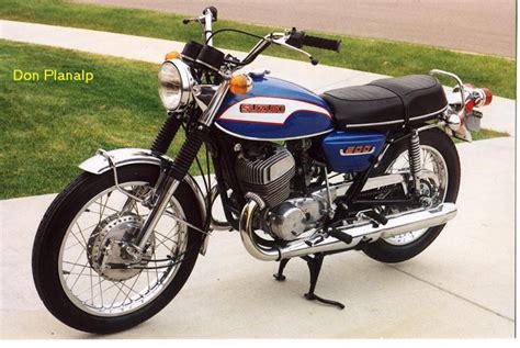 Most two stroke dirt bikes running pump gas will come with the power jet open between 3/4 of a turn and 1 1/4 of a turn from bottomed out. Suzuki 500 two stroke twin TR500 classic racing motorcycle ...