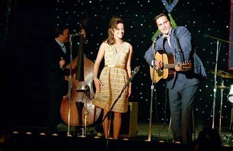 Walk The Line Reese Witherspoon Joaquin Phoenix Johnny Cash June Carter Johnny And June