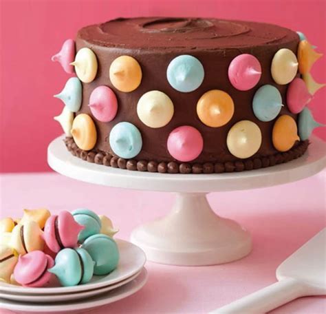 Easy Cake Decorating 4 Ideas For A Pretty Party Dessert Kitchn