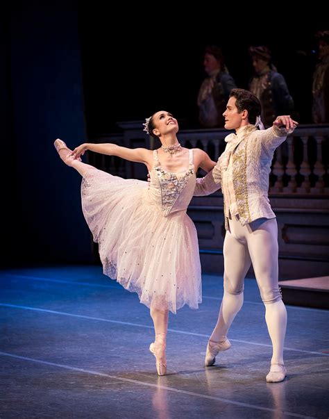 Cinderella Pacific Northwest Ballet Review 1312020