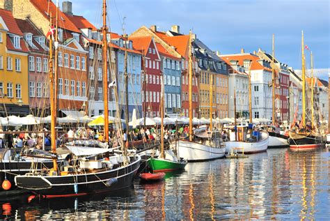 Copenhagen, Nyhavn harbor | Viagem com Charme