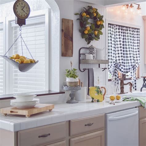 Our checked curtains are made of cotton?polyester fibre. Black And White Checkered Kitchen Curtains | Examatri Home ...