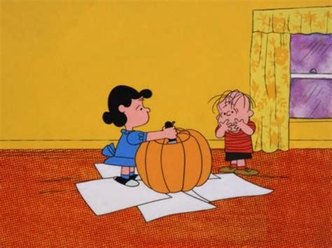Peanuts On Twitter Charlie Brown Halloween Amazing Pumpkin Carving Great Pumpkin Charlie Brown