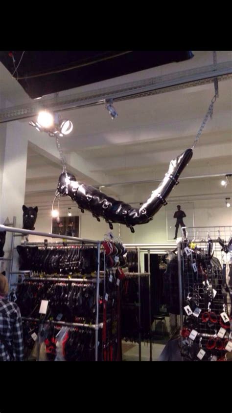 latexmaster8 on twitter a rubber mannequin displayed in store mnd7nymcpv twitter