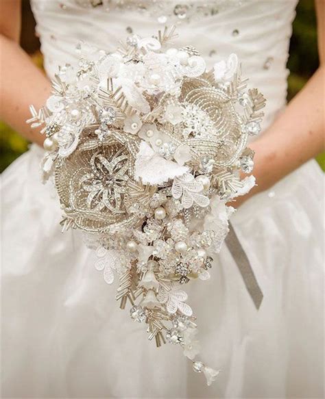 We did not find results for: 24 Non Traditional Wedding Bouquets To Excite You - ChicWedd