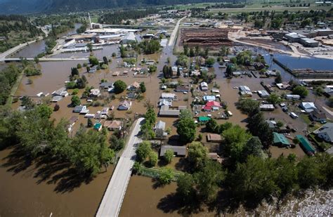 Grand Forks Flood Clean Up Generates Mountains Of Waste Cbc News