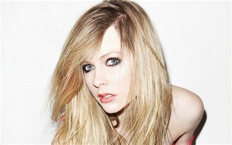 Avril Blondes Fhm Lavigne Women HD Wallpaper Wallpaperbetter