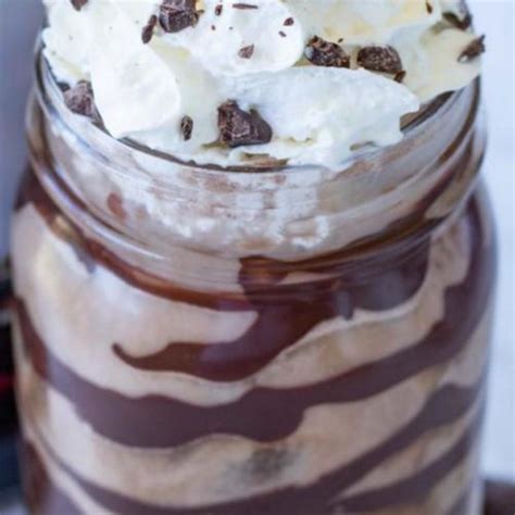 The problem with the ones at the shops, is they use milk. Keto Iced Coffee! Low Carb Iced Caramel Mocha Coffee Idea ...