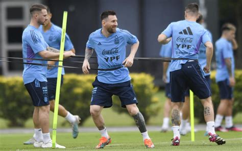 Lionel Messi Trở Lại Tập Luyện Cùng Đt Argentina Sctv
