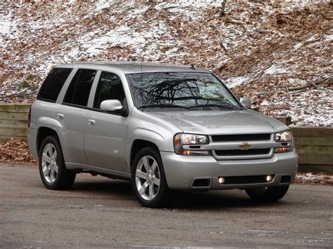 The headlining news for the 2006 chevy trailblazer is the debut of a new ss trim. CHEVROLET TrailBlazer SS specs & photos - 2005, 2006, 2007 ...