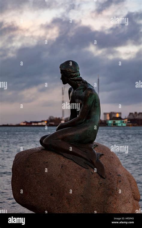 The Famous Little Mermaid Statue In Copenhagen Denmark Stock Photo Alamy