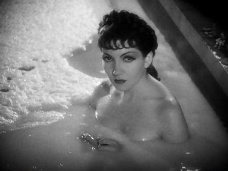 Nackt  Claudette Colbert Who did