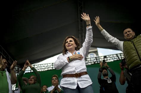 Sandra Torres El Comodín Del Pacto Oficial Plaza Pública