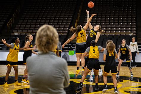 How The Iowa Womens Basketball Team Is Redefining Success In 2021