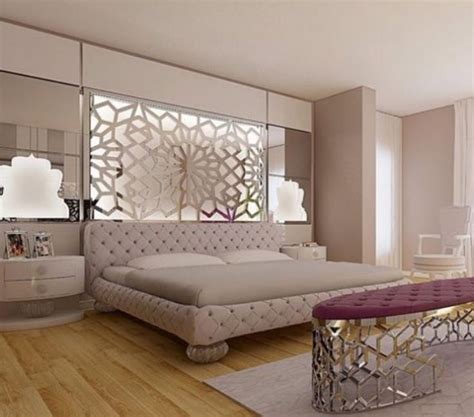Gorgeous Custom Illuminated Headboard Design With Side Mirrors In