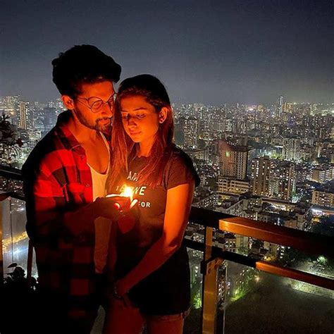 Ravi Dubey And Sargun Mehta Ring In Their 7th Wedding Anniversary The