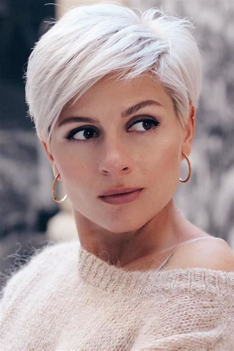 30 Smartest Short Hairstyles For Thick Hair Artofit