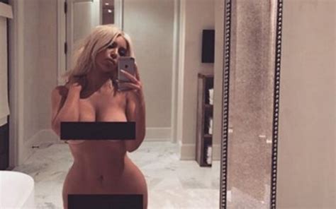 Kim Kardashian Posta Foto Nua E Mostra Que J Recuperou A Forma Meses