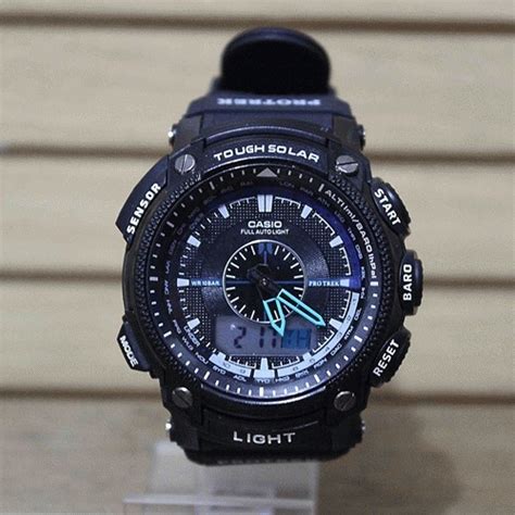 Dapat digunakan untuk aktivitas di luar ruangan. Jual Jam Tangan Casio Protek PRG 500 KW Super