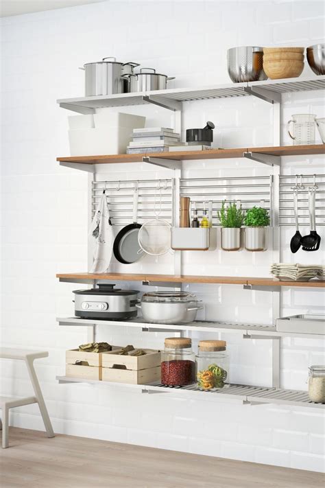 Nous proposons des aménagements intérieurs de cuisine pour éléments hauts, bas, colonnes, éléments à portes et à tiroir. Rangement cuisine sans placard : astuces et idées pratiques | Petite cuisine ikea, Remodelage ...