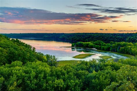 Your Guide To The Best Places To Visit In Wisconsin In 2022