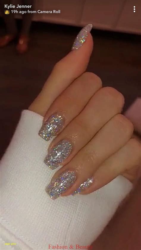 Pin By Jaiden Moody On Ojee Nails Design With Rhinestones Simple Acrylic Nails Kylie Jenner