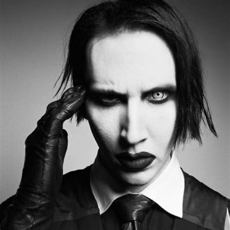 American rock band which has gained notoriety for its extraordinary and outrageous contents, performance and media exposure. Marilyn Manson - YouTube